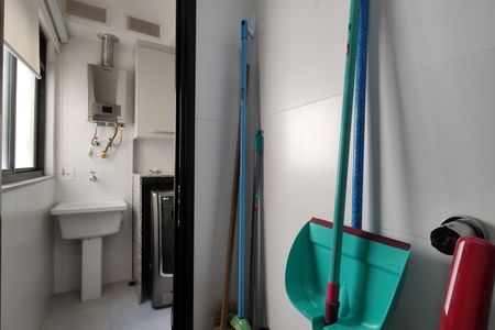 Apartamento à venda com 105m², 3 quartos e 2 vagasBanheiro de serviço