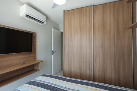 Apartamento à venda com 105m², 3 quartos e 2 vagasQuarto 2 