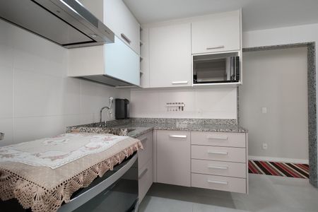 Apartamento à venda com 105m², 3 quartos e 2 vagasCozinha - Armários