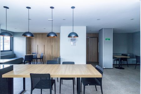 Apartamento para alugar com 45m², 2 quartos e 1 vagaÁrea comum - Salão de festas