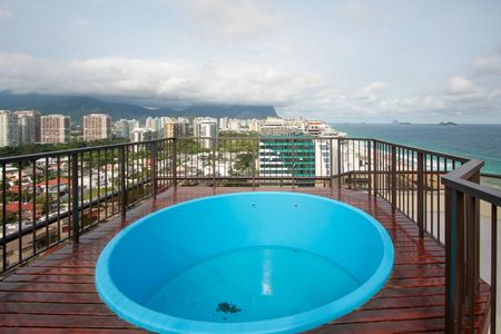 Apartamento à venda com 210m², 2 quartos e 2 vagas