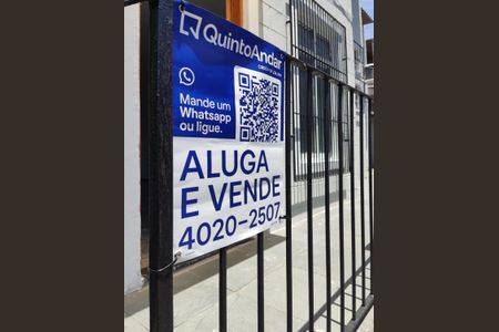 Casa para alugar com 120m², 3 quartos e 2 vagas Casa para alugar com 120m², 3 quartos e 2 vagasFachada