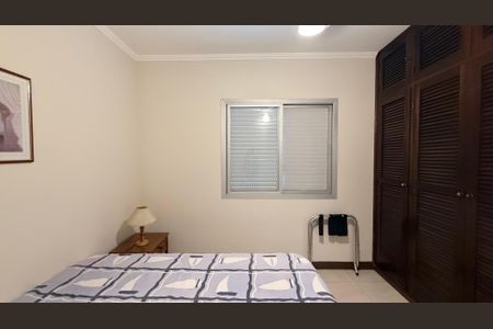 Quarto de apartamento para alugar com 3 quartos, 83m² em Centro, Guarujá