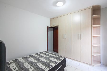Apartamento para alugar com 70m², 2 quartos e 2 vagasSuíte