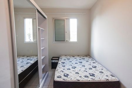 Apartamento para alugar com 70m², 2 quartos e 2 vagasQuarto