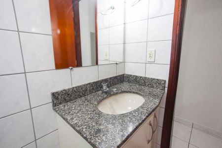 Apartamento para alugar com 70m², 2 quartos e 2 vagasBanheiro da Suíte