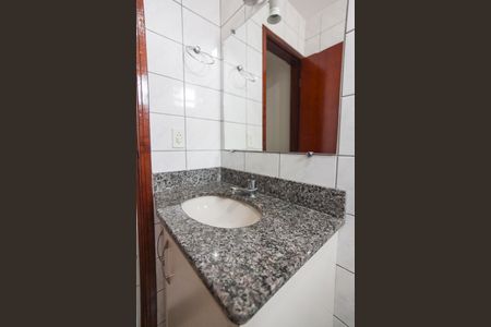 Apartamento para alugar com 70m², 2 quartos e 2 vagasBanheiro Social