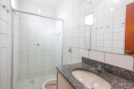 Apartamento para alugar com 70m², 2 quartos e 2 vagasBanheiro da Suíte