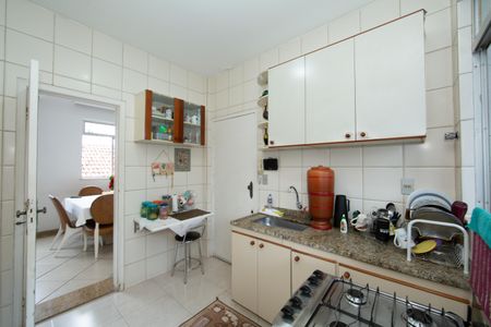 Apartamento à venda com 130m², 3 quartos e 2 vagasCOZINHA