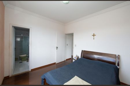 Apartamento à venda com 130m², 3 quartos e 2 vagasQUARTO2