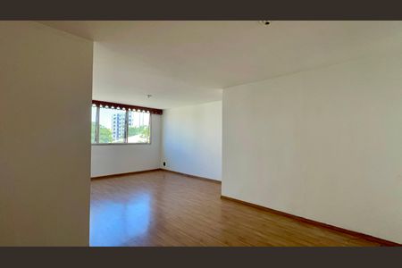 Apartamento à venda com 120m², 3 quartos e 1 vagaSala de Jantar
