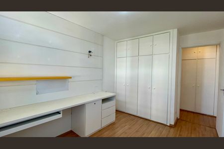 Apartamento à venda com 120m², 3 quartos e 1 vagaQuarto 1