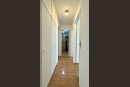 Apartamento à venda com 120m², 3 quartos e 1 vagaCorredor