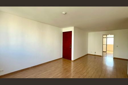 Apartamento à venda com 120m², 3 quartos e 1 vagaSala