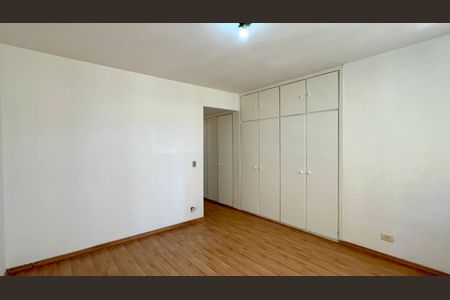 Apartamento à venda com 120m², 3 quartos e 1 vagaSuite