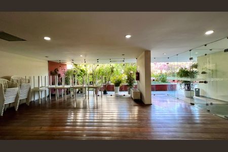 Apartamento à venda com 120m², 3 quartos e 1 vagaSalão de Festas