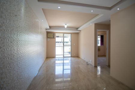 Sala de apartamento para alugar com 2 quartos, 61m² em Irajá, Rio de Janeiro