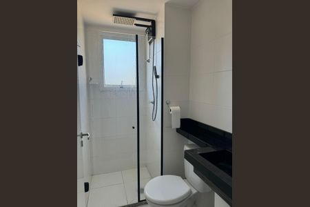 Banheiro de apartamento para alugar com 1 quarto, 48m² em Colônia (Zona Leste), São Paulo
