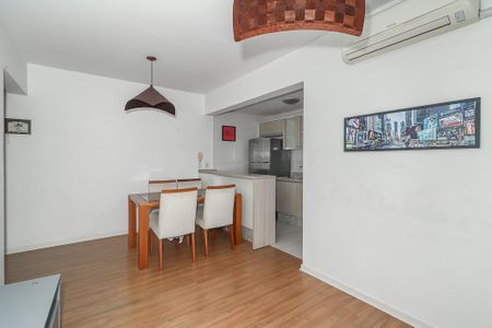 Sala de apartamento para alugar com 2 quartos, 56m² em Auxiliadora, Porto Alegre