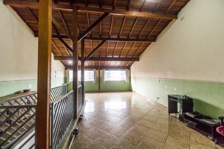 Sala de casa para alugar com 1 quarto, 100m² em Chácara Adriana Aparecida, Carapicuíba