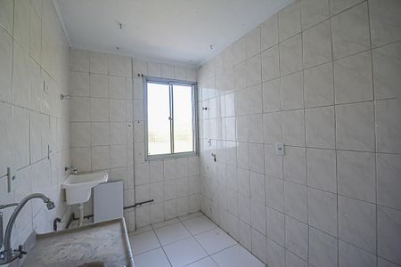 Apartamento para alugar com 48m², 2 quartos e 1 vaga Apartamento para alugar com 48m², 2 quartos e 1 vagaCozinha e Área de Serviço