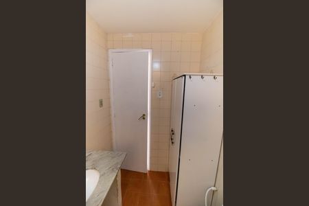 Apartamento à venda com 65m², 2 quartos e 1 vaga Apartamento à venda com 65m², 2 quartos e 1 vagaBanheiro