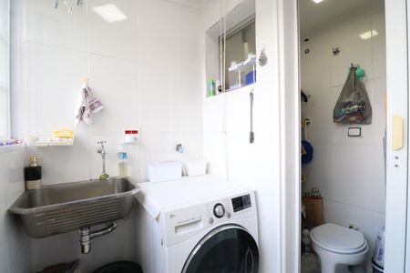 Apartamento à venda com 73m², 3 quartos e 1 vagaÁrea e banheiro de Serviço