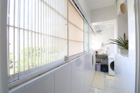 Apartamento à venda com 73m², 3 quartos e 1 vagaÁrea e banheiro de Serviço