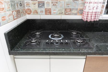 Casa para alugar com 65m², 2 quartos e 2 vagasCozinha - Cooktop