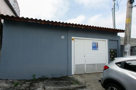 Casa para alugar com 65m², 2 quartos e 2 vagasFachada 