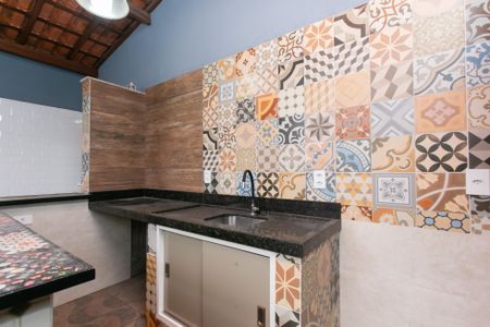 Casa para alugar com 65m², 2 quartos e 2 vagasÁrea de Lazer 