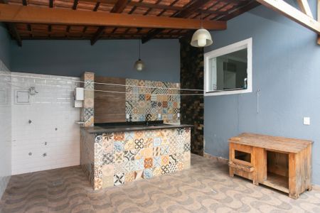 Casa para alugar com 65m², 2 quartos e 2 vagasÁrea de Serviço 