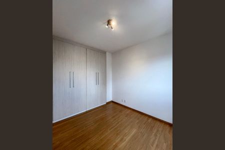 Apartamento para alugar com 68m², 2 quartos e 2 vagasSuite