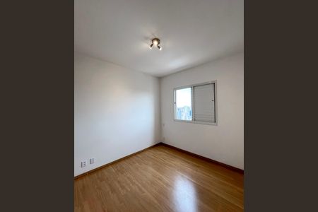 Apartamento para alugar com 68m², 2 quartos e 2 vagasSuite