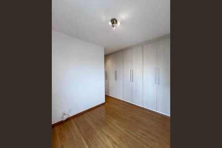 Apartamento para alugar com 68m², 2 quartos e 2 vagasSuite