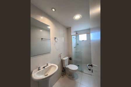 Apartamento para alugar com 68m², 2 quartos e 2 vagasBanheiro da Suíte