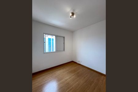 Apartamento para alugar com 68m², 2 quartos e 2 vagasSuite