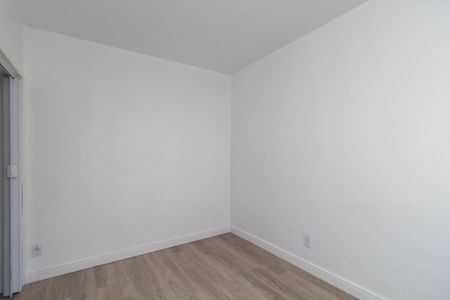 Quarto 2 de apartamento para alugar com 2 quartos, 48m² em Camaquã, Porto Alegre