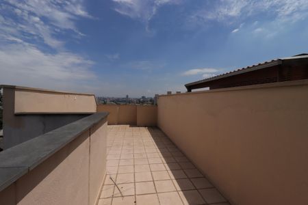 Apartamento para alugar com 80m², 2 quartos e 1 vagaQuintal