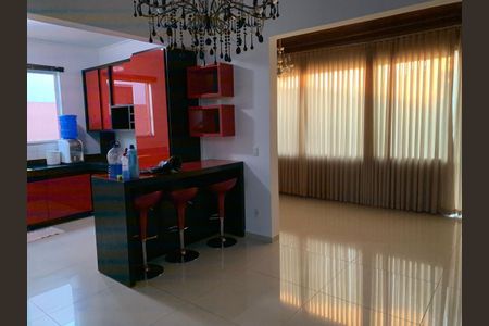 Casa de condomínio à venda com 180m², 3 quartos e 4 vagasCozinha