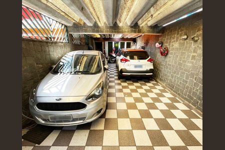 Casa à venda com 219m², 5 quartos e 4 vagasÁrea externa