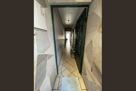 Casa à venda com 219m², 5 quartos e 4 vagasÁrea externa