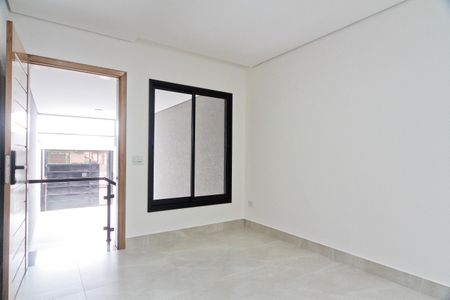 Casa à venda com 3 quartos, 126m² em Parque Maria Domitila, São Paulo