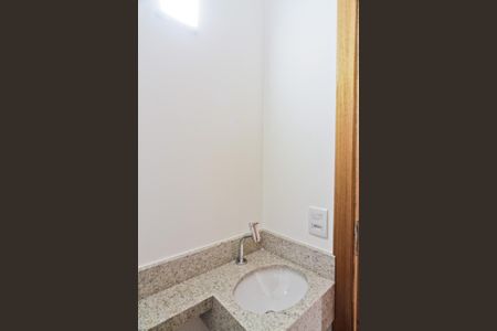 Casa à venda com 145m², 3 quartos e 2 vagas Casa à venda com 145m², 3 quartos e 2 vagasLavabo