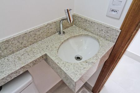 Casa à venda com 145m², 3 quartos e 2 vagas Casa à venda com 145m², 3 quartos e 2 vagasLavabo