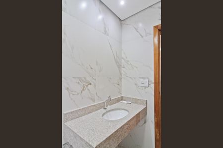 Casa à venda com 145m², 3 quartos e 2 vagas Casa à venda com 145m², 3 quartos e 2 vagasBanheiro da Suíte 1