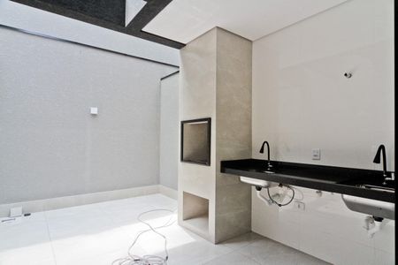 Casa à venda com 145m², 3 quartos e 2 vagas Casa à venda com 145m², 3 quartos e 2 vagasÁrea externa