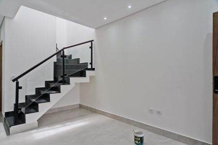 Sala de casa à venda com 3 quartos, 145m² em Parque Maria Domitila, São Paulo