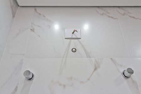 Casa à venda com 145m², 3 quartos e 2 vagas Casa à venda com 145m², 3 quartos e 2 vagasBanheiro da Suíte 1