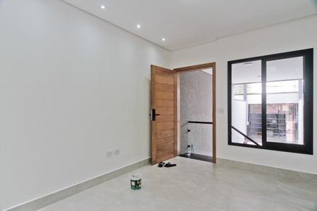 Casa à venda com 145m², 3 quartos e 2 vagas Casa à venda com 145m², 3 quartos e 2 vagasSala